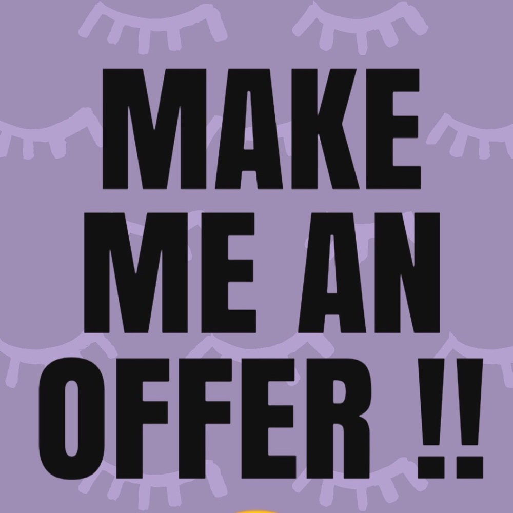 CLOSET CLEAR OUT!!! 😬 All offers considered!!